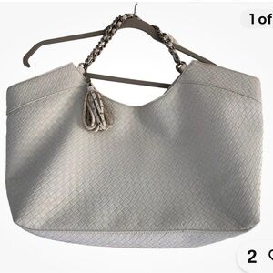NWT Steve Madden White Woven Faux Leather Tote Chain Strap Width 22”, Length 11”